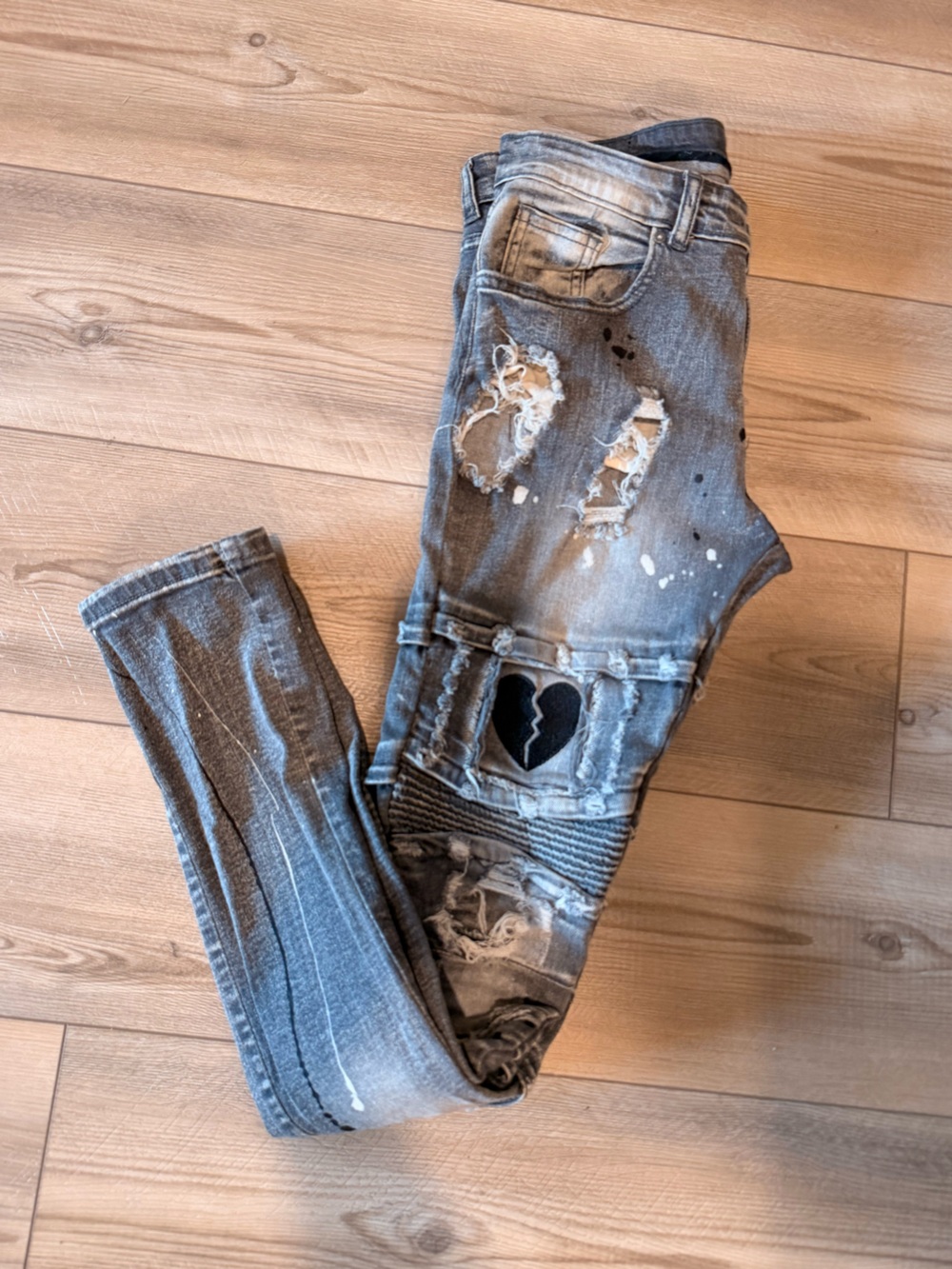 Distressed Gray Ripped Skinny Jeans with Heart Patch